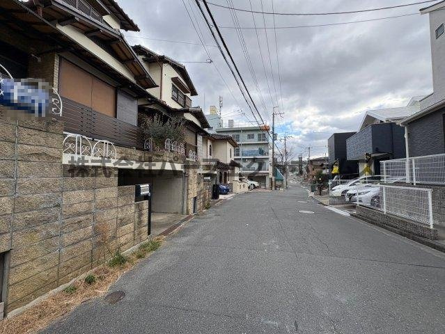 香里ケ丘10丁目戸建　賃貸の周辺