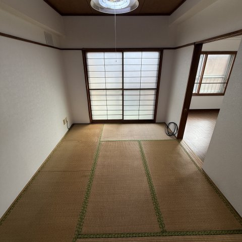 サンハイツの和室