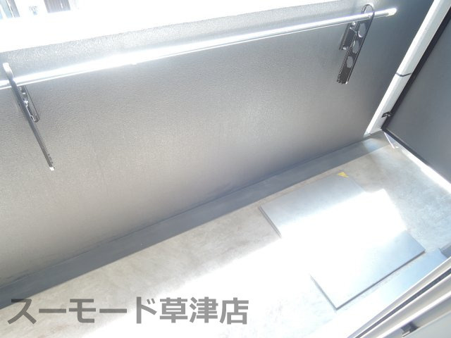 【バルコニー】 | Ｎプラスaya | 外からの目が気にならないバルコニーで洗濯物が干せます