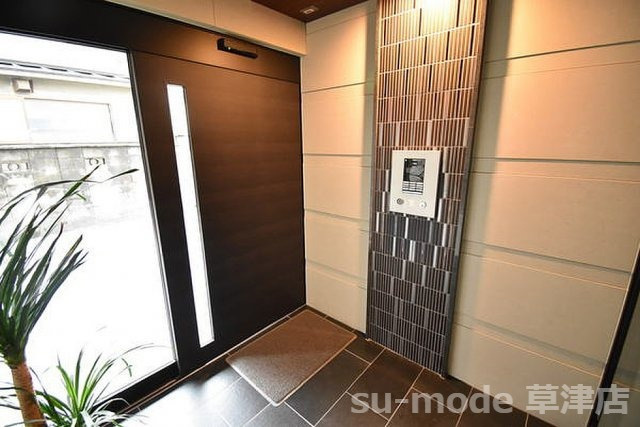 【ロビー】 | Ｎプラスaya | ゆとりのあるロビーです