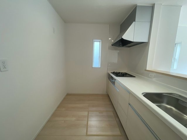 横浜市旭区上白根3丁目 新築戸建て【仲介手数料無料】カースペース3台