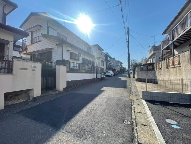 横浜市旭区上白根3丁目 新築戸建て【仲介手数料無料】カースペース3台