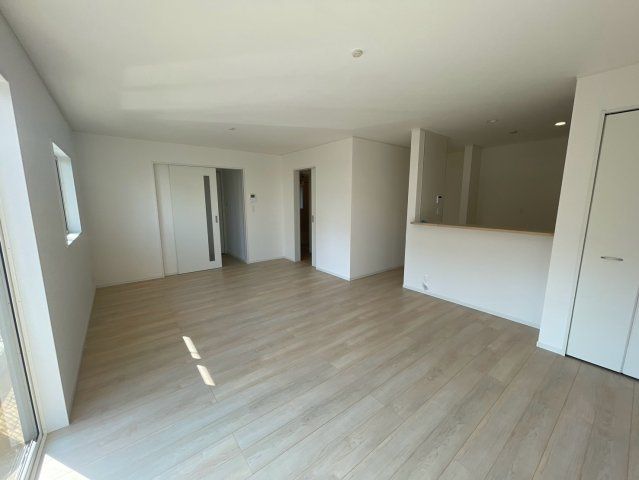 横浜市旭区上白根3丁目 新築戸建て【仲介手数料無料】カースペース3台