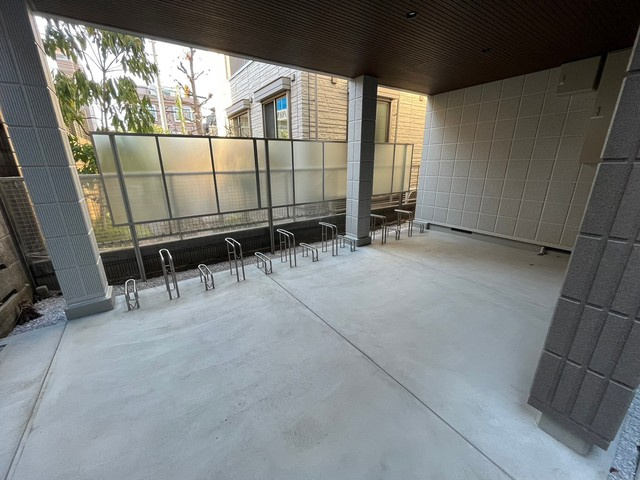 ＤＯＭＵＳ高井戸のその他共用部分|★雨に濡れない駐輪場★