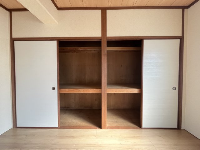 ホワイトクレシアの内装