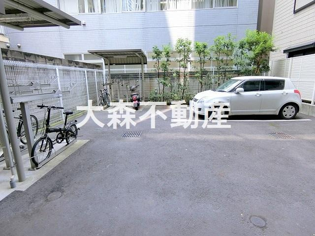 レジディア大森Ⅱの駐車場