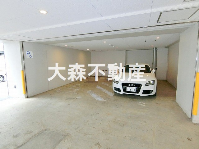 レジディア大森Ⅱの駐車場