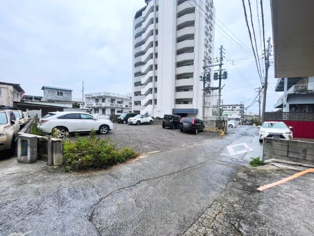 北谷町砂辺　売土地の前面道路含む現地写真|2025/2/15 現地写真