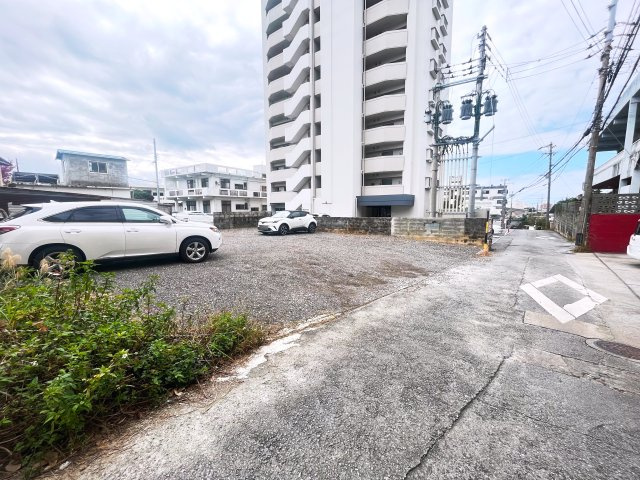 北谷町砂辺　売土地の前面道路含む現地写真|2025/2/15 現地写真