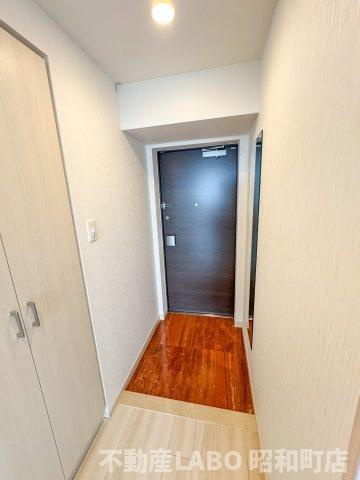 プレジオ帝塚山の玄関