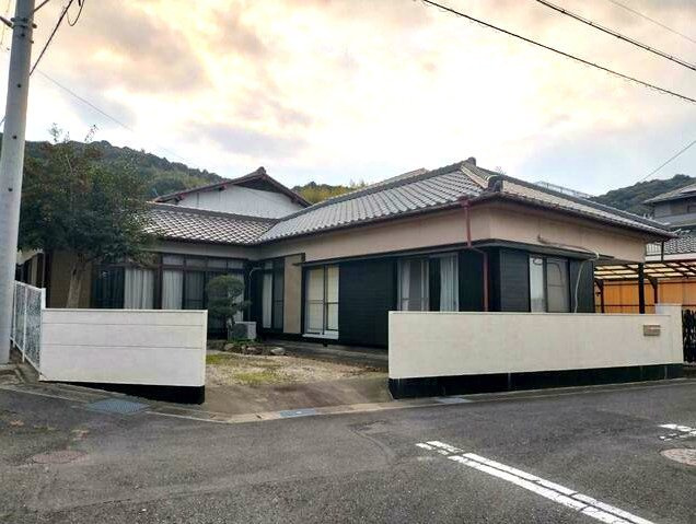 野場石荒戸建て