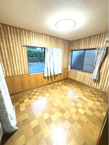 野場石荒戸建ての内装