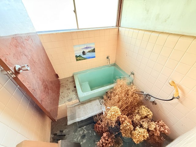 結城市大字結城店舗付き住宅の浴室