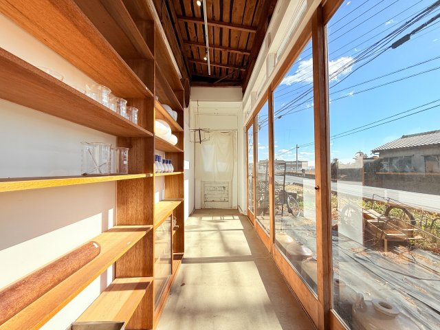 結城市大字結城店舗付き住宅の玄関