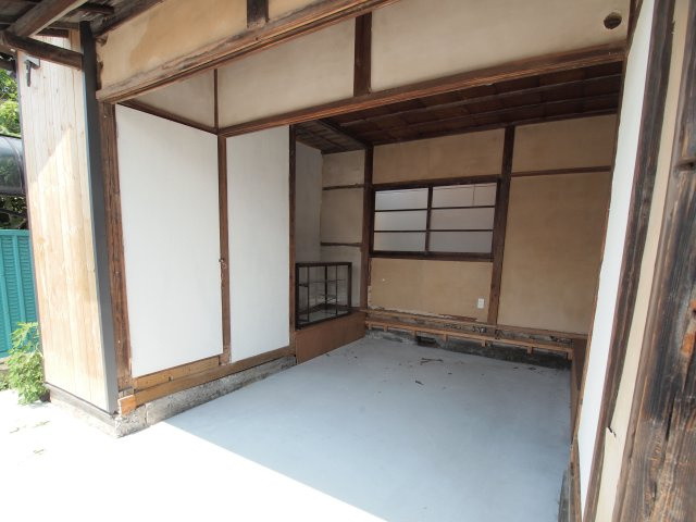 竜見町戸建の駐車場|車両要確認