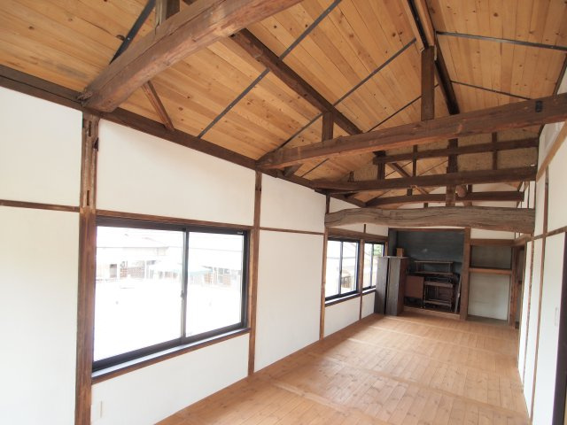 竜見町戸建の内装