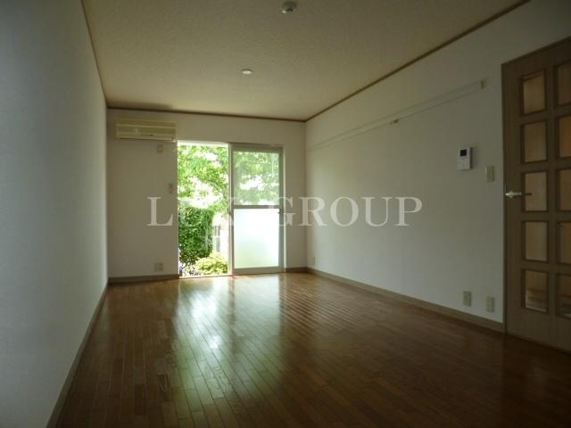 【居間・リビング】 | ブリージングタウン百草園D