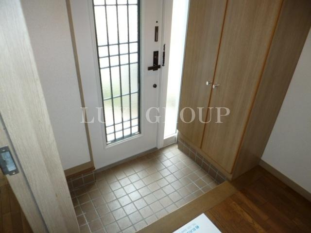 【玄関】 | ブリージングタウン百草園D