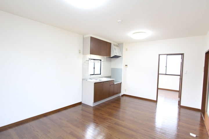 プリミエール堀ノ内Ⅱの居間・リビング