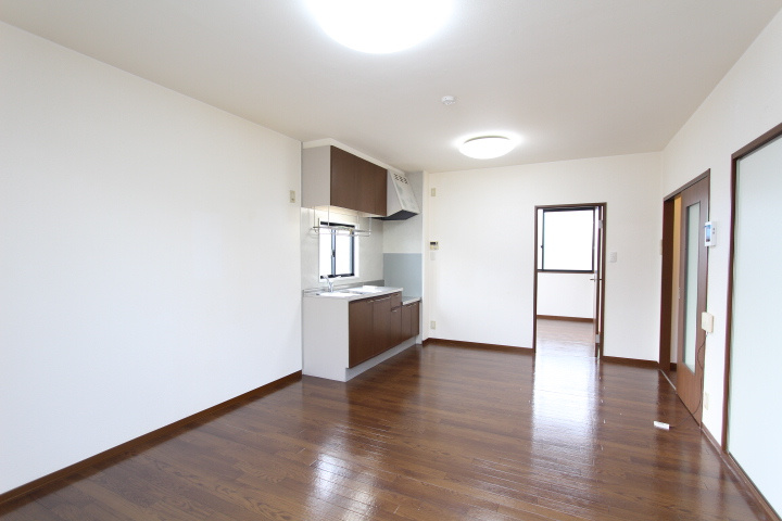 プリミエール堀ノ内Ⅱの居間・リビング