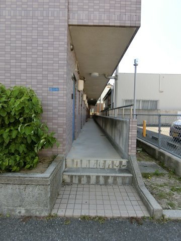 ＳＡＮロイヤル(サンロイヤル)のエントランス