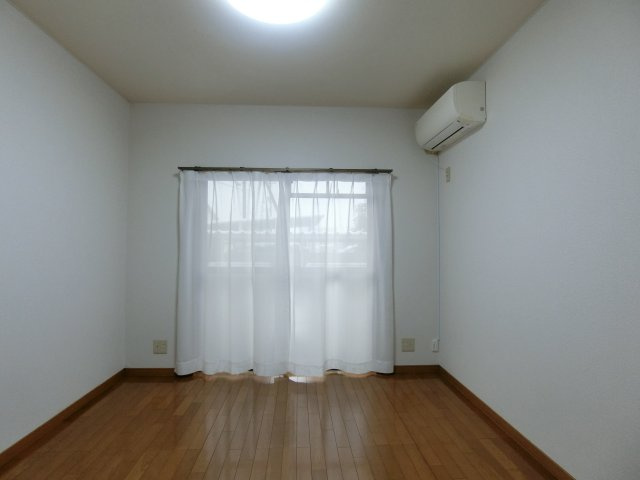 ＳＡＮロイヤル(サンロイヤル)の居間・リビング