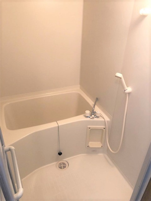 【浴室】 | サンハイツ小森野C | 日々の暮らしに欠かせないお風呂です