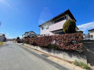 【前面道路含む現地写真】