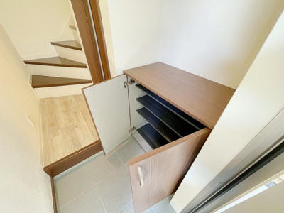 【玄関】 | ル・サブール【名古屋市賃貸・メゾネットタイプ】