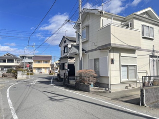【前面道路含む現地写真】 | 石原町　中古戸建 | 前面道路含む現地写真です