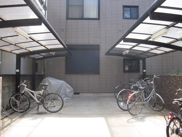 ラ　スタジオーネ都立家政Ｃ棟のその他共用部分|★入居者専用駐輪場★