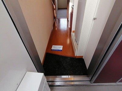 レオパレスグランプレジールⅢの玄関|毎日通る玄関はこちらです