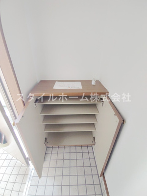 【玄関】 | オリオン浅野 | イメージ写真です。