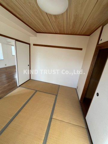 ストークマンション天満の居間・リビング|ゆったり過ごせる居間です