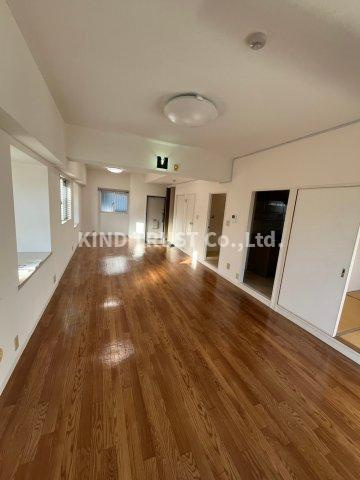 ストークマンション天満の居間・リビング|ゆったりとした居間です