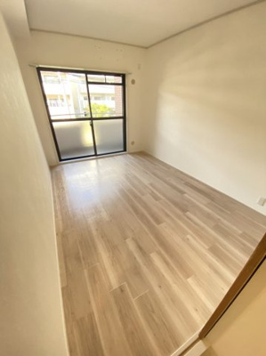 【洋室】 | グリーンビュー少路