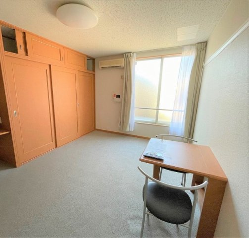 レオパレスマリリンの居間・リビング