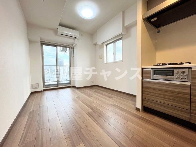 エステムプラザ名古屋丸の内　の居間・リビング