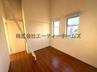 【洋室】 | 築浅！鴻巣市宮前戸建（太陽光・蓄電池付き！） | ロフト付きで空間有効活用！