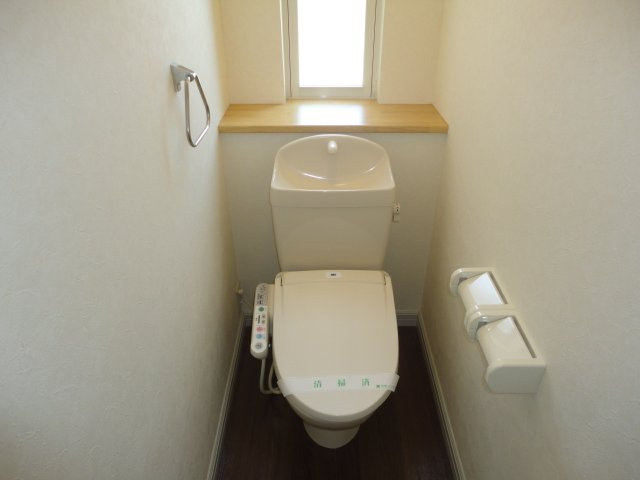 グリーンアースのトイレ|温水便座付ＷＣ