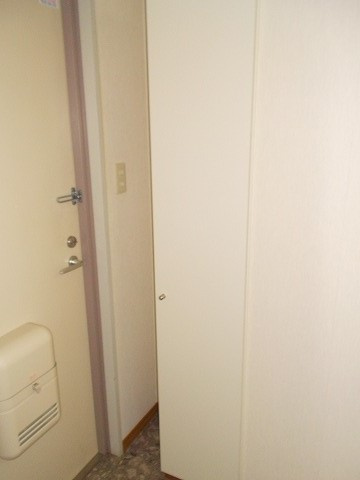 ビューハイツ吉備路の玄関