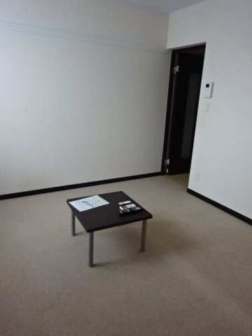 レオネクストブラン　ブルーの居間・リビング|2階の写真です。