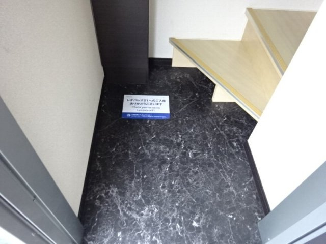 レオネクストブラン　ブルーの玄関|2階の写真です。