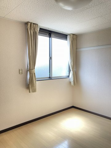 レオネクストブラン　ブルーの居間・リビング|1階の写真です。