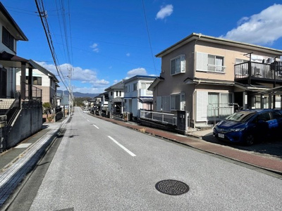 【前面道路含む現地写真】 | （ご成約）中古一戸建　高知市潮見台1丁目