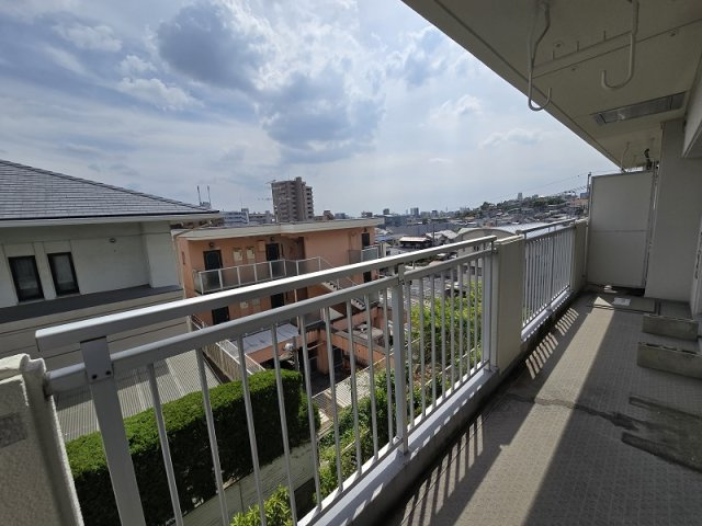 【バルコニー】