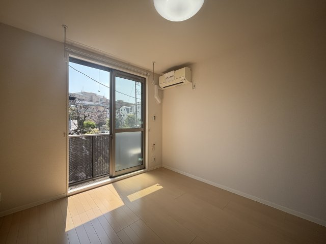 レジデンス　Ｍ　ホシの居間・リビング|照明設置済み♪