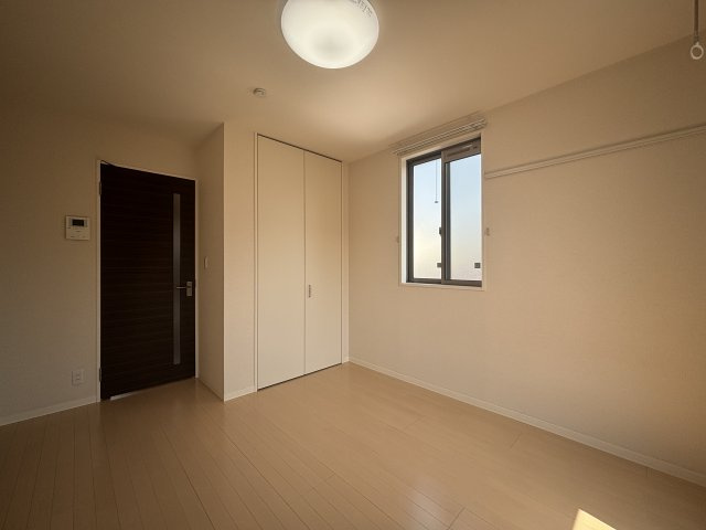 レジデンス　Ｍ　ホシの洋室|2面採光で風通し良好♪