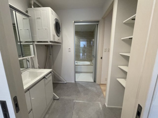 【独立洗面台】 | 合志南プレイス | 朝の支度にも助かる、独立の洗髪洗面化粧台