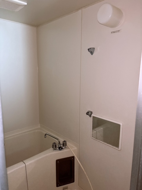 センチュリーなりけの浴室|日々の疲れを癒すお風呂付です